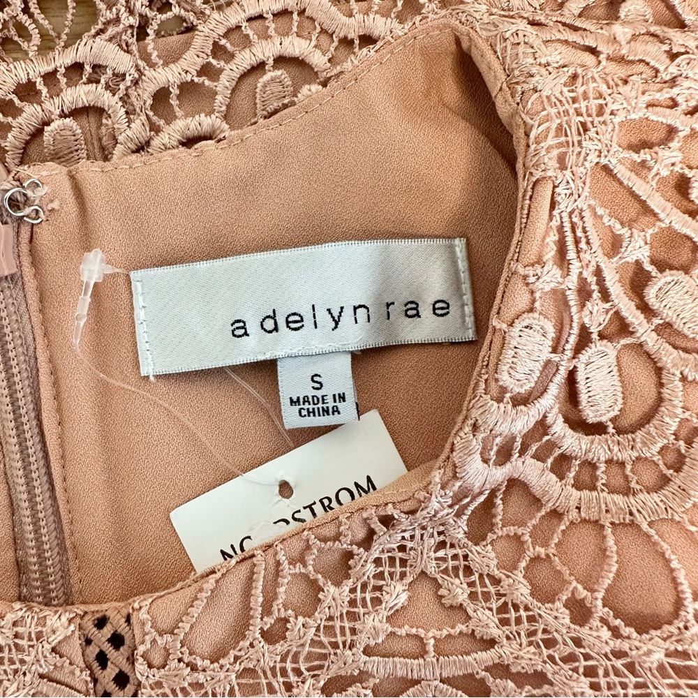 Adelyn Rae Lace Dress - Picture 7 of 9